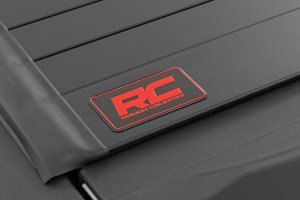 Ford Maverick Hard Roll-Up Bed Cover - Rough Country - Hard Roll-Up, Aluminum Slats, Auto-Latching, Black Powder-Coated Frame, 4'6